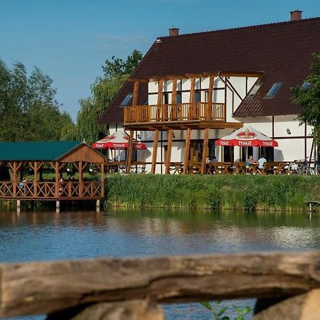 Restauracja Teo Hotel Cieszkow Exterior photo
